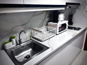 Yare Pasay City Apartment for Rent Perfect for Stay front of Mall of Asia