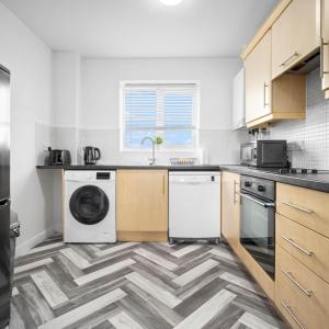 Stylish Two Bed Apartment - Parking - Smart TV - Netflix 39M