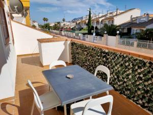 Olivanova Beach, Golf&Hipica MET