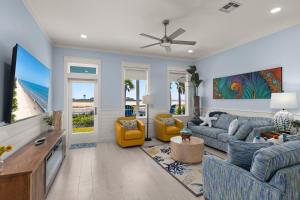 Nuestro Sueno, cottage at The Shores home