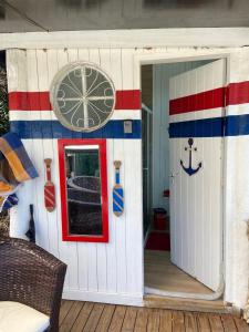 Lancha Pérola Negra - Vila Mágica