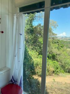 Lancha Pérola Negra - Vila Mágica