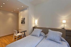 REF 847 - Cannes Center - Sea view apartment for rent