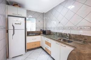 Aptos em Condomínio a 40 metros da Praia de Bombinhas - BDSs