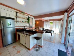 Casa Arborizada - Bairro João Paulo Norte da ilha