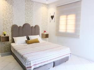 Central B1 Chic & Shock , hivernage city center