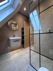 Elegant 2 bed Penthouse in Leyburn