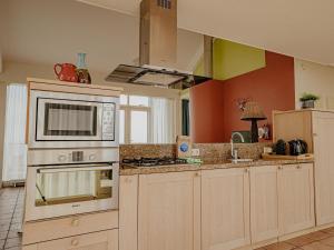 Penthouse with Lake Views