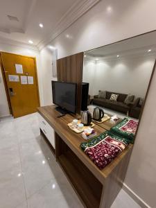 شقق الورود المخدومة