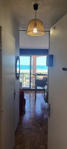 Barcarès plage en face au village studio rénové 2-4 couchages parking vue mer splendide