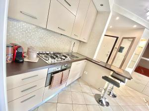 Nel Cuore di Viale Certosa, tra Centro Città, Rho Fiera Milano e Stadio San Siro, con parcheggio gratuito privato