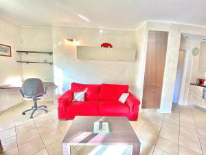 Nel Cuore di Viale Certosa, tra Centro Città, Rho Fiera Milano e Stadio San Siro, con parcheggio gratuito privato