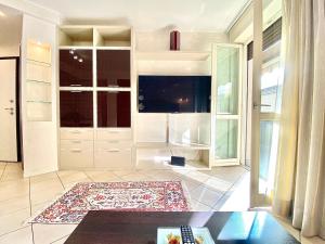 Nel Cuore di Viale Certosa, tra Centro Città, Rho Fiera Milano e Stadio San Siro, con parcheggio gratuito privato