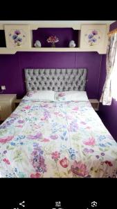 REF H The Chase caravan park Ingoldmells Near Woodys clubhouse