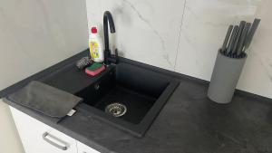 NEW beautiful apartment 15 minutes from the city center