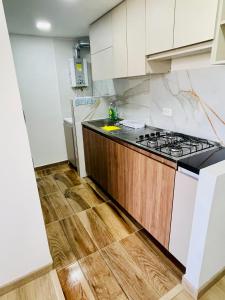 Apartamento completo cómodo con vista y todo cerca CC VIVA