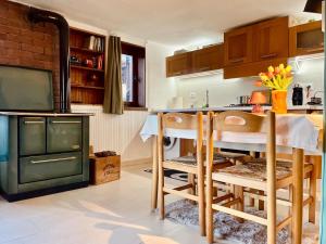 Casa di montagna, nel verde, pace e tranquillità