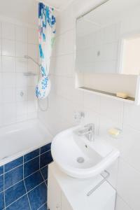 Aussergewöhnliche Loft Wohnung mit Hängenetzen und Schaukeln