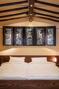 Koreas beauty in haeundae with Hinoki wooden bath