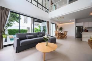 New Luxury Pool Villa Bangtao Phuket