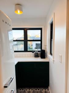 Recently Renovated 1924 DUTCH in Royal Oak