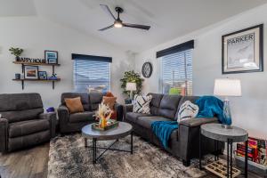 Desert Escape close Trails & River