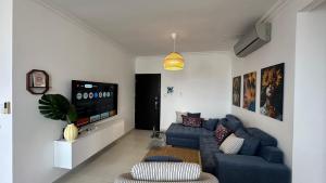 APARTAMENTOS a una calle de la PLAYA Y MALECÓN SALINAS