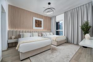 DVH Luxe Retreats 2BR Yas Island near Ferrari World & Yas Mall