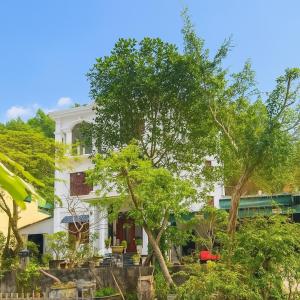 Hồng Trà Hotel Quảng Ninh