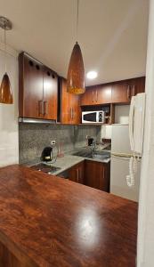 Mall marina , estacionamiento piscina