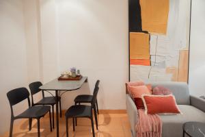 Modern Central District One Bedroom 04 !