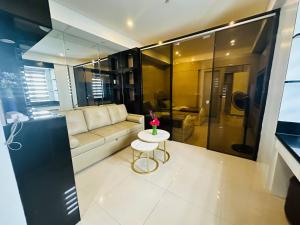 Quaint 2BR Connected Apartment in Pasay City - Perfect for Families front of MOA