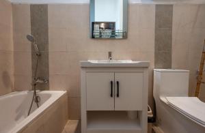 2BR Villa - Central Seminyak - Private Cook & Breakfast