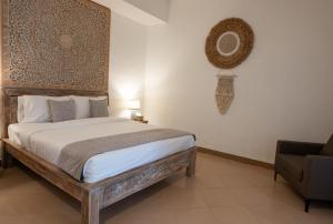 2BR Villa - Central Seminyak - Private Cook & Breakfast