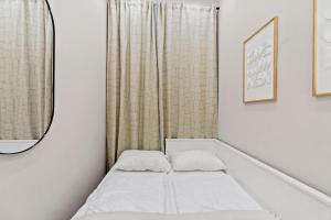 Free WiFi I Next to Mariahilferstraße