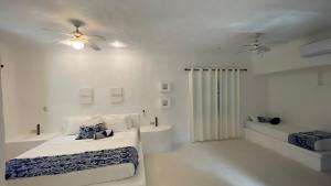 Villa Santorini Surf City