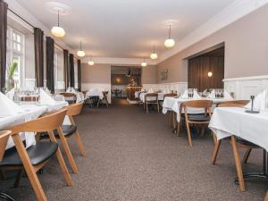 Romantic 2 person holiday home in Give