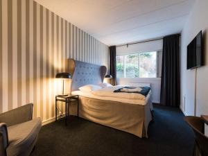 Romantic 2 person holiday home in Give