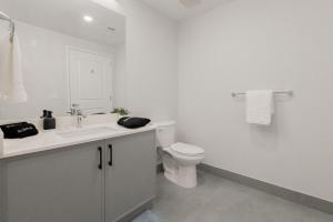 Sleek Loft 15 Min from NYC with Manhattan View