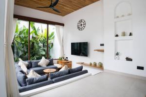 Villa Mawar 1 2BR Villa in Canggu by Kalibali Properties