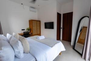 Villa Mawar 2 2BR Villa in Berawa by Kalibali Properties