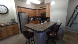 Meadow Ridge Mountain Views 8 minutes from Basecamp