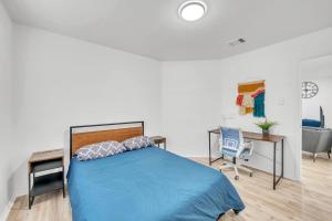 Cozy Home Near Tesla COTA Austin Airport