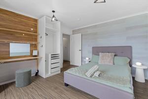 The Retro Reef - Games & Vibes