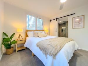 Burleigh Breeze Getaway