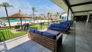 White House At The Blyde Crystal Lagoon