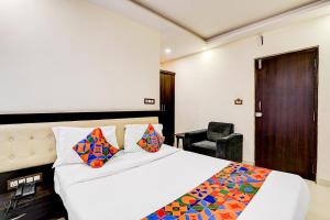 Via Royal Regalia Inn