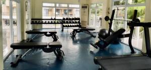 Spacious Central Davao City Getaway - Spacious Apartment with Shared Pool