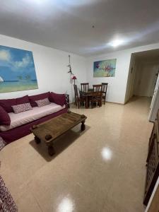 Corralejo Oasis Tamarindo Dońa Laura 69b WI FI, smart TV, portico, piscine