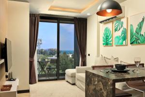 Stylish apartments in Calypso Garden condo, Sea View!